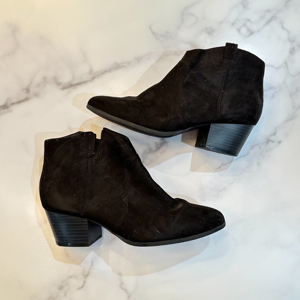 Old Navy - Western Faux Suede Ankle Bootie Black - Size 9